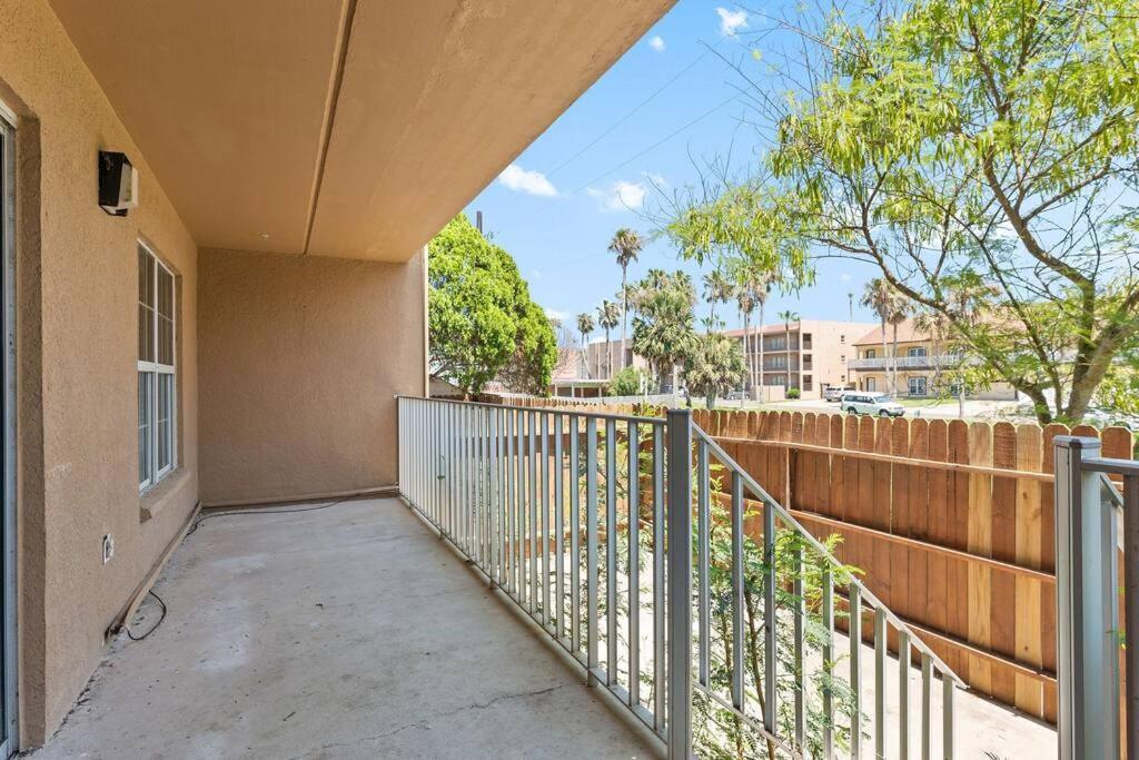 2 Bed 2 Bath 1St Fl Condo By Beach W Washer Dryer サウス・パドリー・アイランド エクステリア 写真